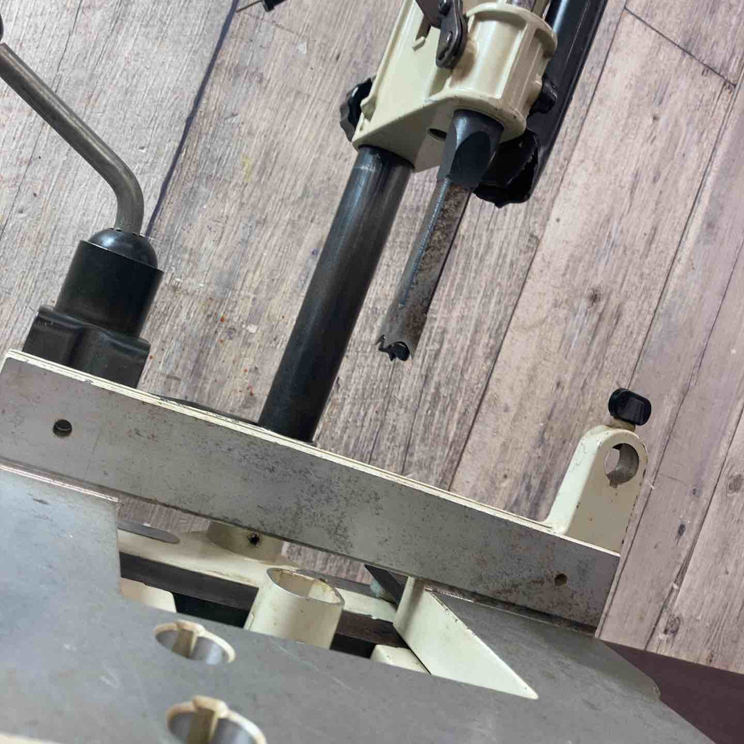 【中古品】マキタ(makita)小型角ノミ 7300S【東大和店】