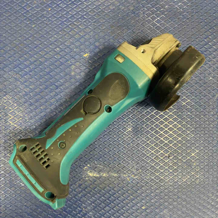 ☆マキタ(makita) コードレスディスクグラインダ GA402DZ【草加店】