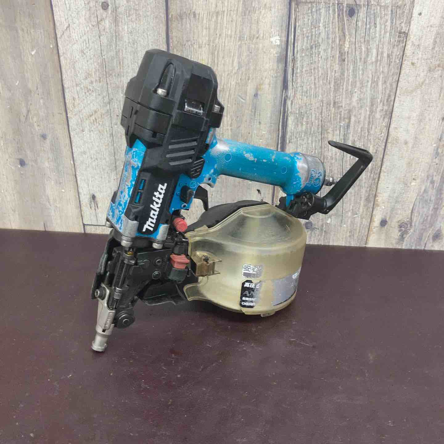 中古品】 マキタ(makita) 高圧エア釘打ち機 AN636HM 【東大和店