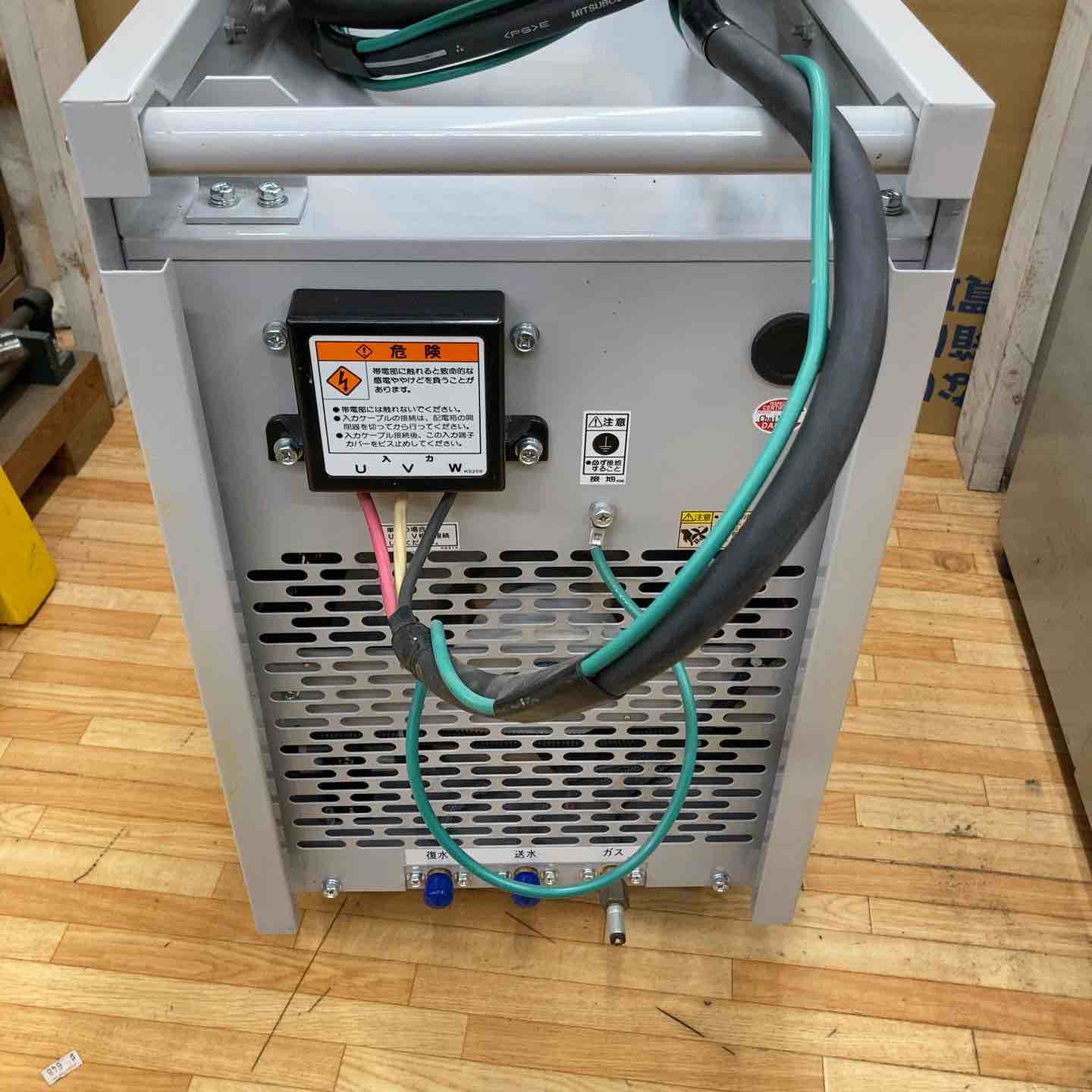 ダイヘン★直流パルスTIG溶接機★インバータアルゴ300P★2005年製★300A★軟鋼★ステンレス★水冷★トーチ★200V★ガス★リモコン★ ダイヘン 直流パルスTIG溶接機 DIGITAL ARGO DT300PIII 空冷200A 8m