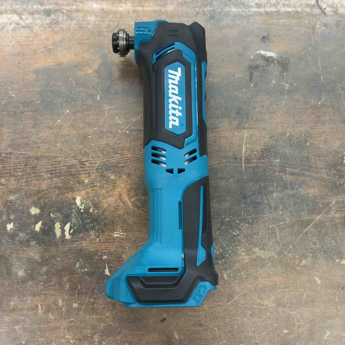 〇中古工具 充電式マルチツール 4/24】マキタ 18V充電式マルチツール/TM52DZK【中古/美品】（2026.04