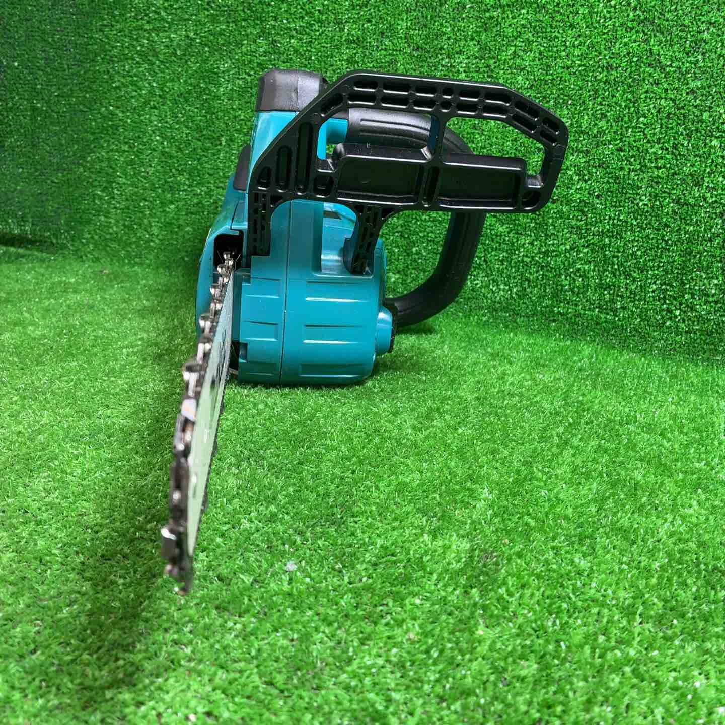 中古品】 マキタ(makita) コードレスチェーンソー MUC254DZ 【藤沢店