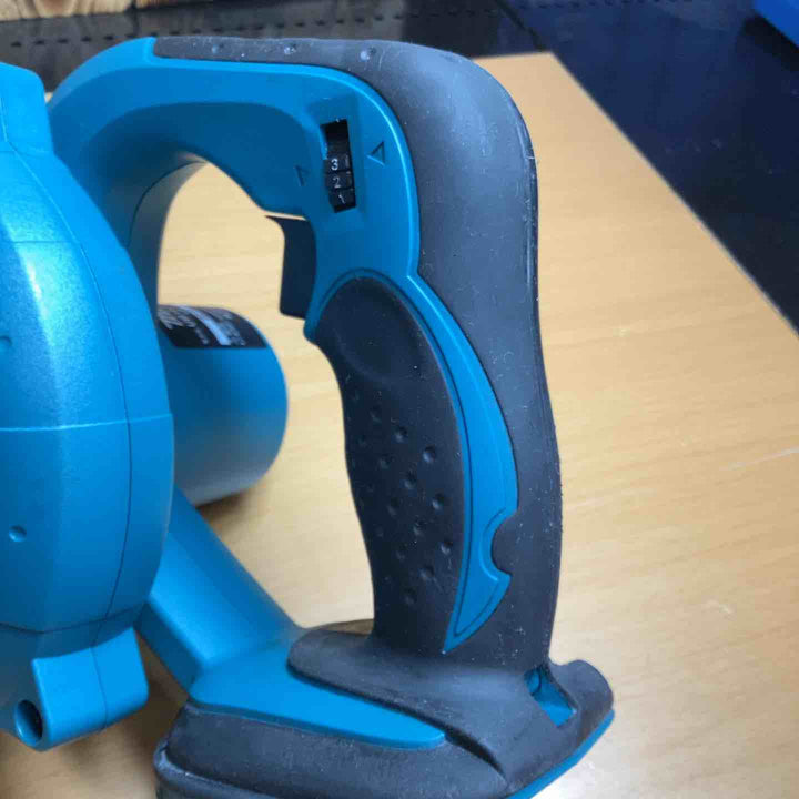 ☆マキタ(makita) コードレスブロワ UB182DZ【越谷店】