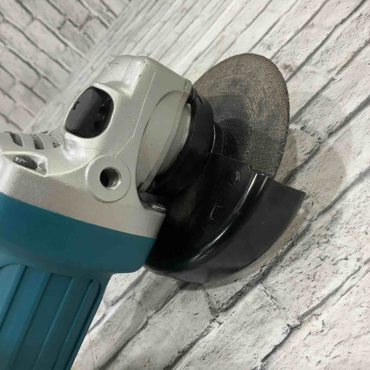 ☆マキタ(makita) 100mmディスクグラインダー GA4031【川口店】