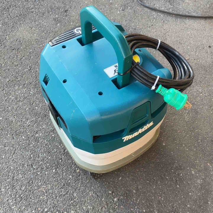 【中古品】 マキタ/makita 連動機能付き集じん機・VC0830 【桶川店】