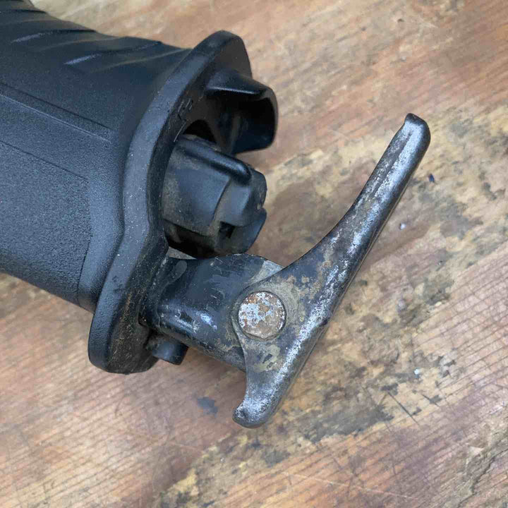 【中古品】★マキタ(makita) コードレスレシプロソー JR188DZK 18V 本体のみ【柏店】