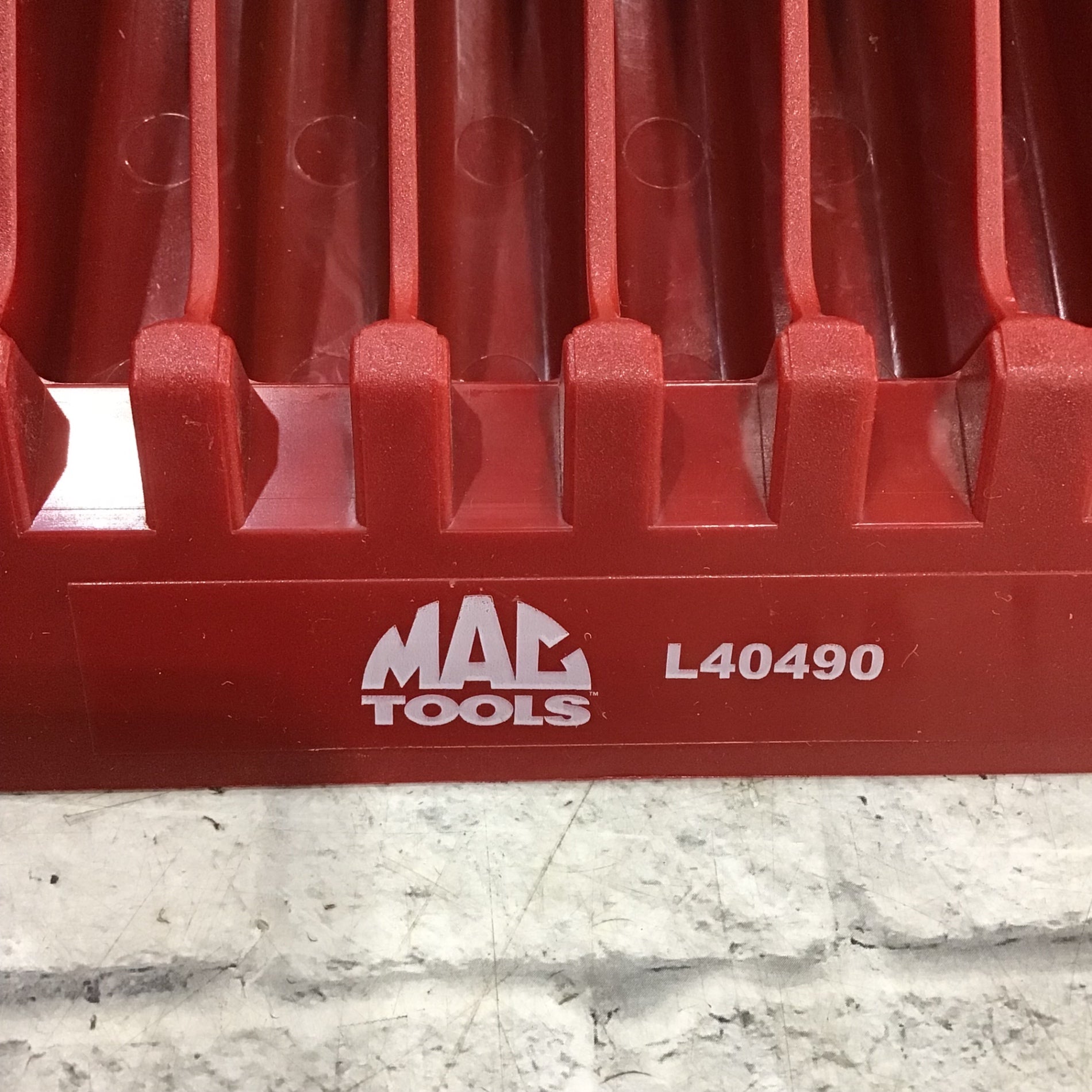 新品未使用　マックツールズ　プライヤー/レンチラック　レッド　L40490 Pliers/Wrench Rack - L40490 | Mac Tools