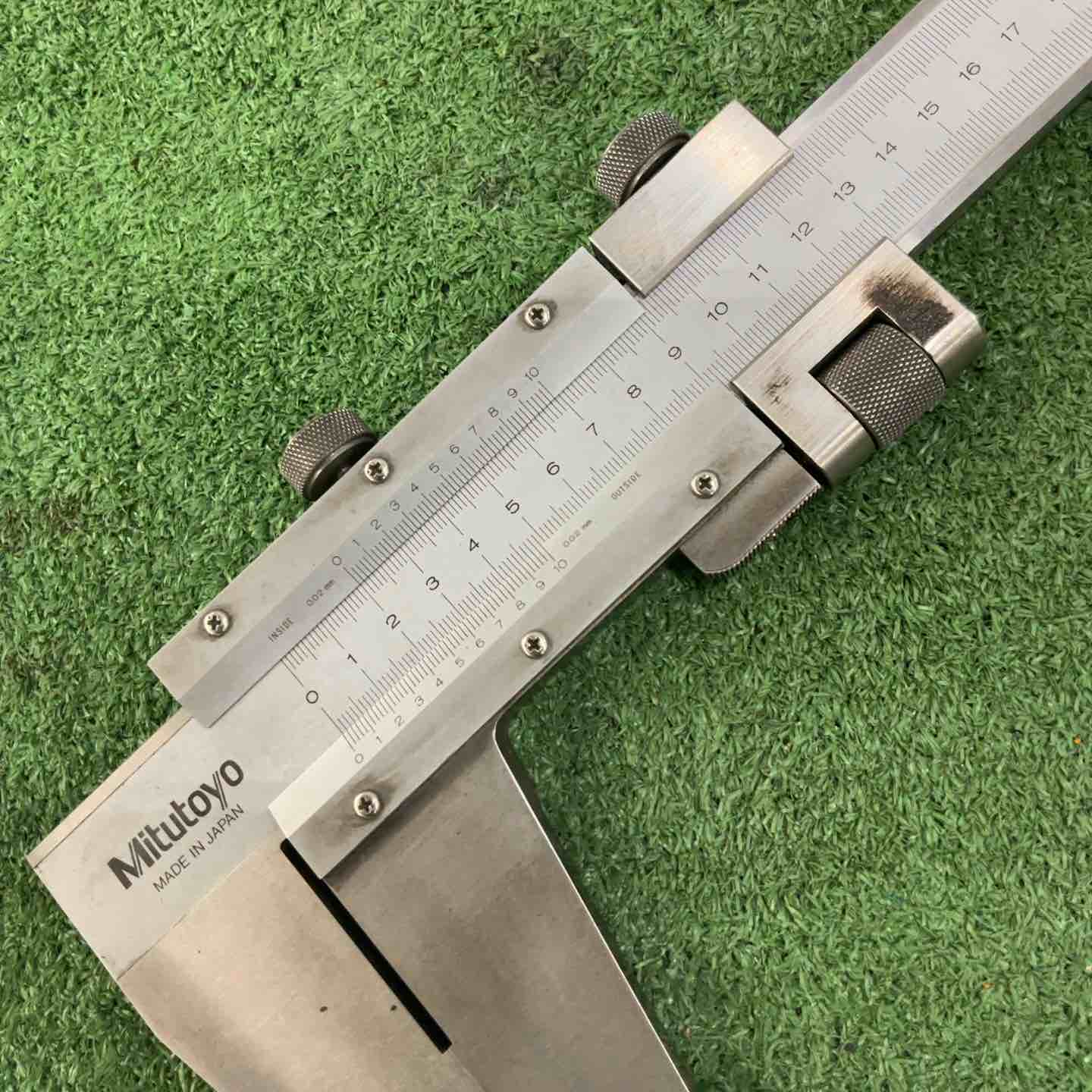 【未校正】ミツトヨ 100cm ノギス【野田愛宕店】【店頭取引限定】【中古】管理番号：IT2FC31BZ92A 店頭受取り限定】ミツトヨ ノギス 100㎝ (1000㎜)【川口店】 – アクト