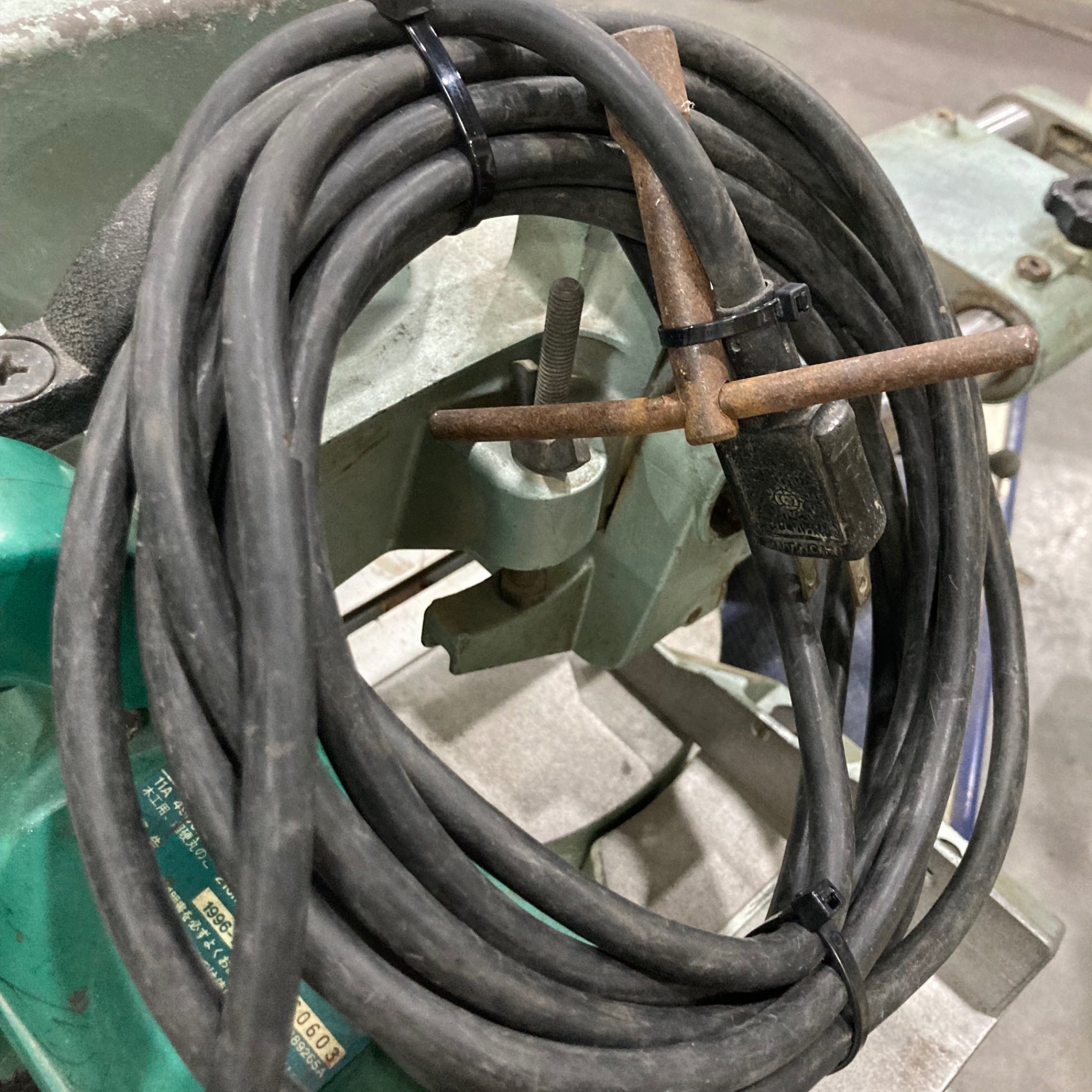 〇ハイコーキ(HIKOKI ※旧:日立工機) 卓上スライド丸のこ C8FB
