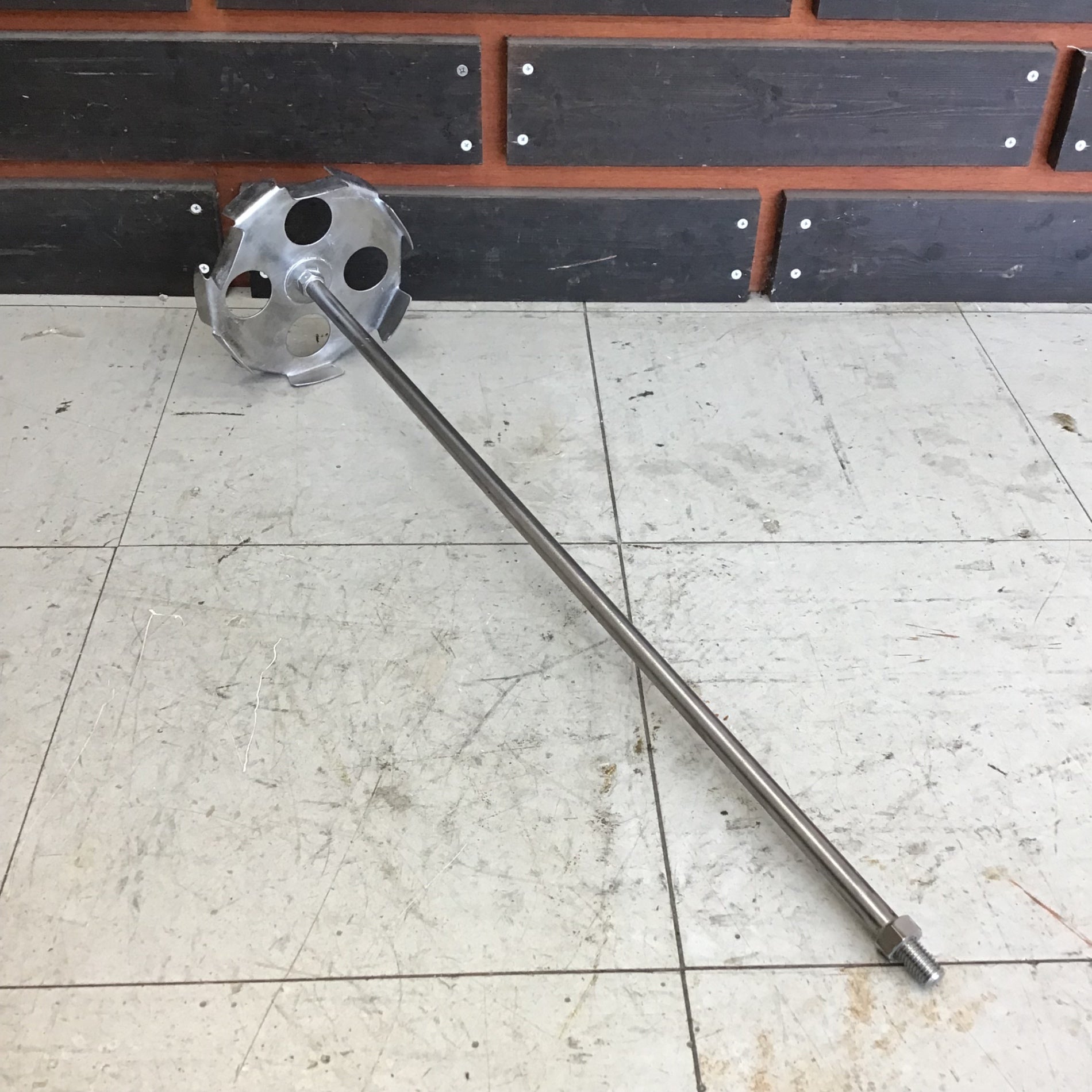 中古品】日本電産/旧:東芝 かくはん機 SBM-150E1 【鴻巣店 中古品】日本電産/旧:東芝 かくはん機 SBM-150E1 【鴻巣店