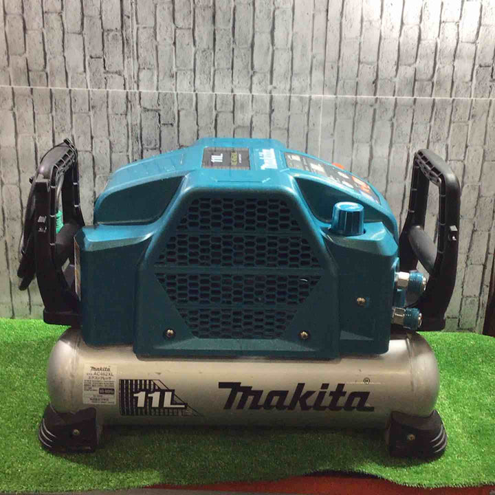 ★マキタ(makita) 常圧高圧エアコンプレッサー AC462XL【川口店】