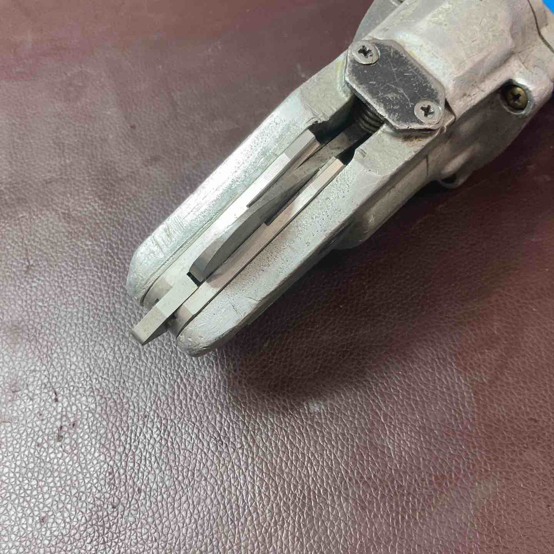 【中古品】 サンワ（三和製機）ストレートシャー SLH-1600 板金 切断ハサミ 【東大和店】