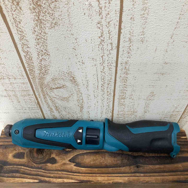 ☆マキタ(makita) コードレスペンインパクトドライバー TD021DZ【柏店】
