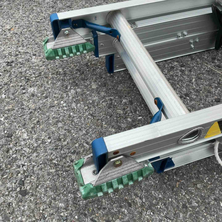 【店頭受取り限定】ALINCO アルインコ アルミ製 3連はしご TRN-73A 最大長さ7m29cm(7290mm)【草加店】