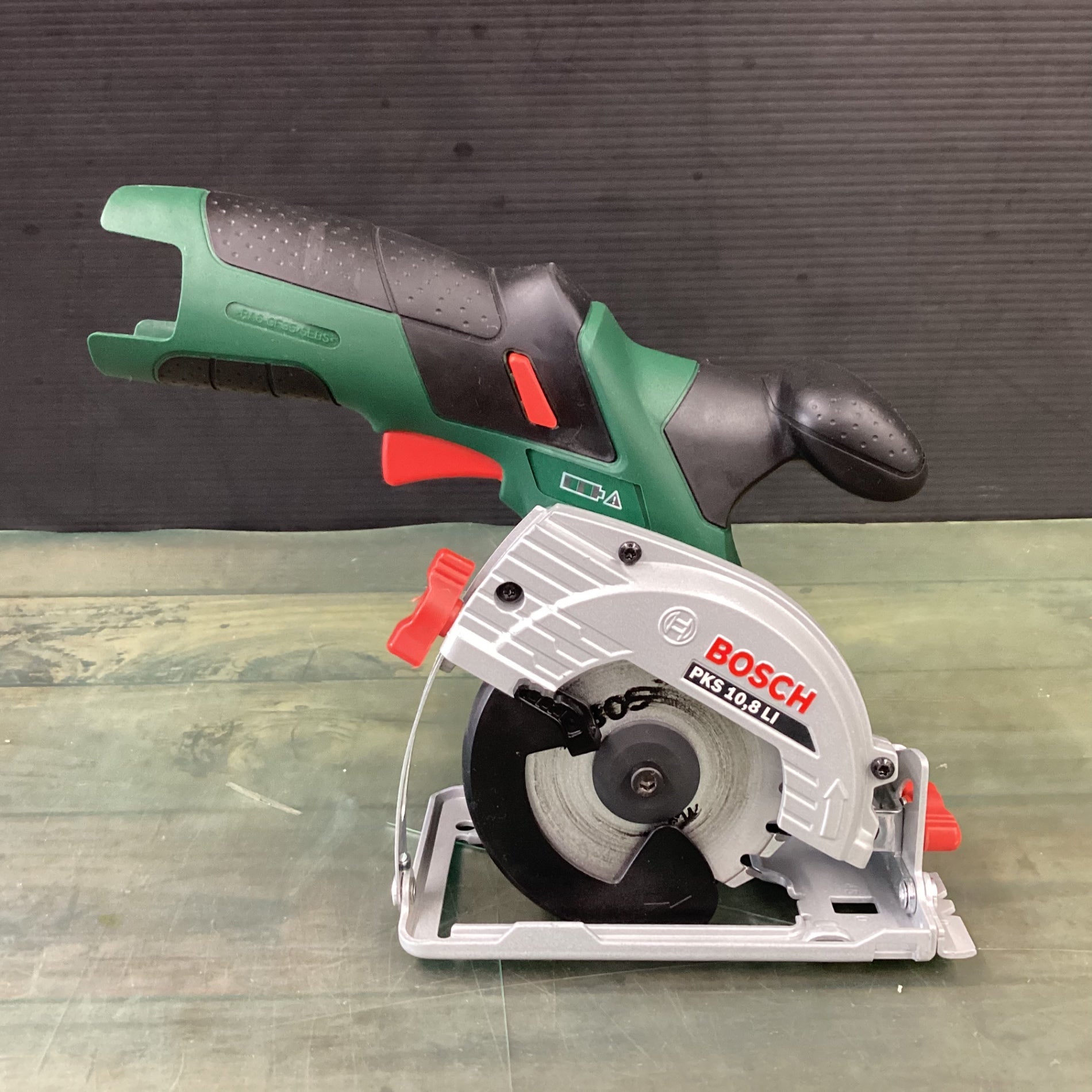 ボッシュ　PKS10.8LI　マルノコ　中古品 BOSCH(ボッシュ) 10.8Vバッテリー丸のこ PKS10.8LI 【東大和店