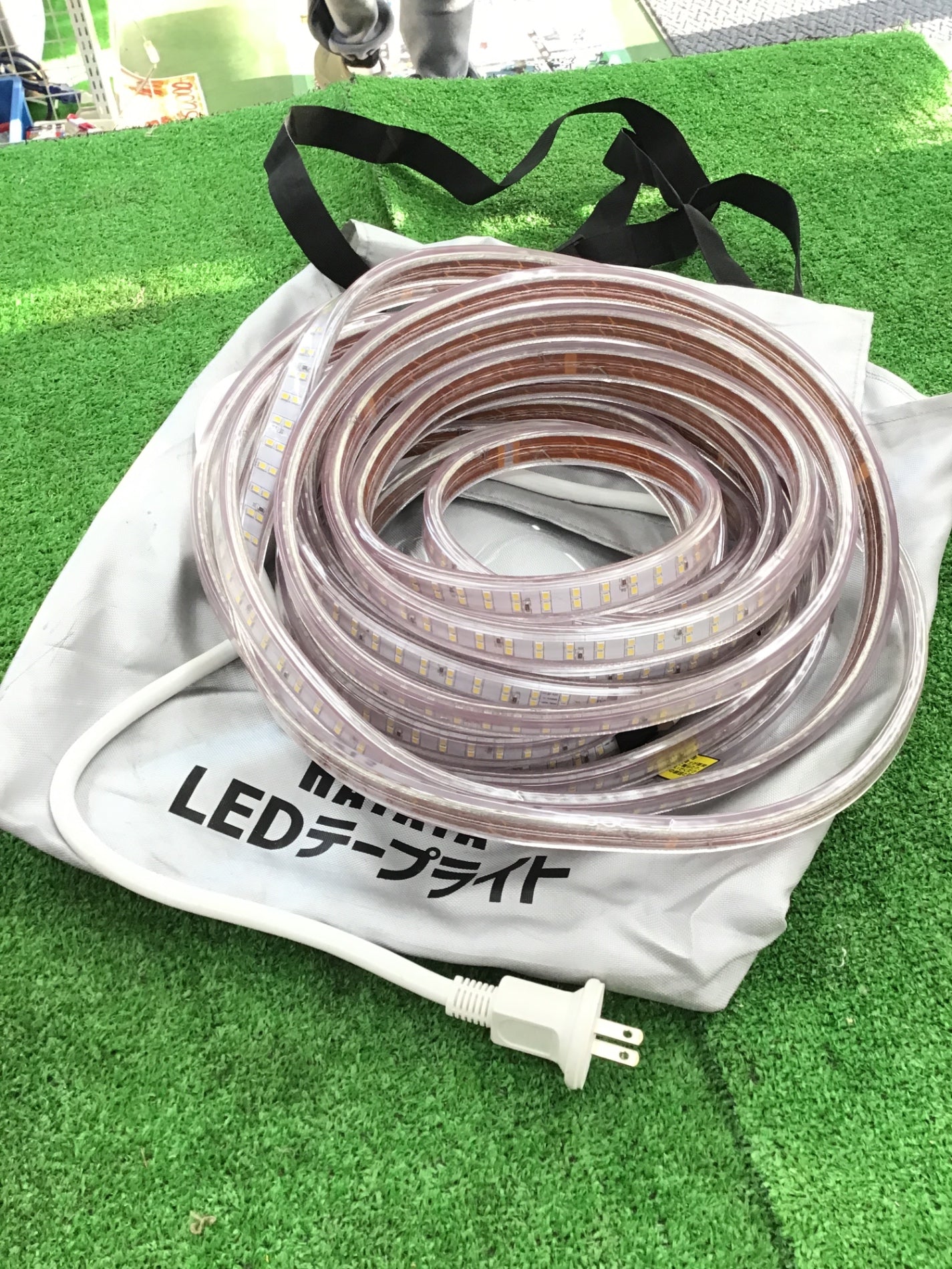 ハタヤLEDテープライト 10m 片面発光 - 家電 ハタヤLEDテープライト 10m 片面発光 - 家電
