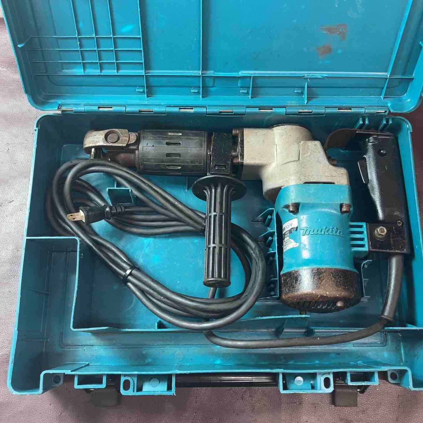 中古品】マキタ(makita) 電動ハンマ HM0810 はつり機 ハツリ【東大和店