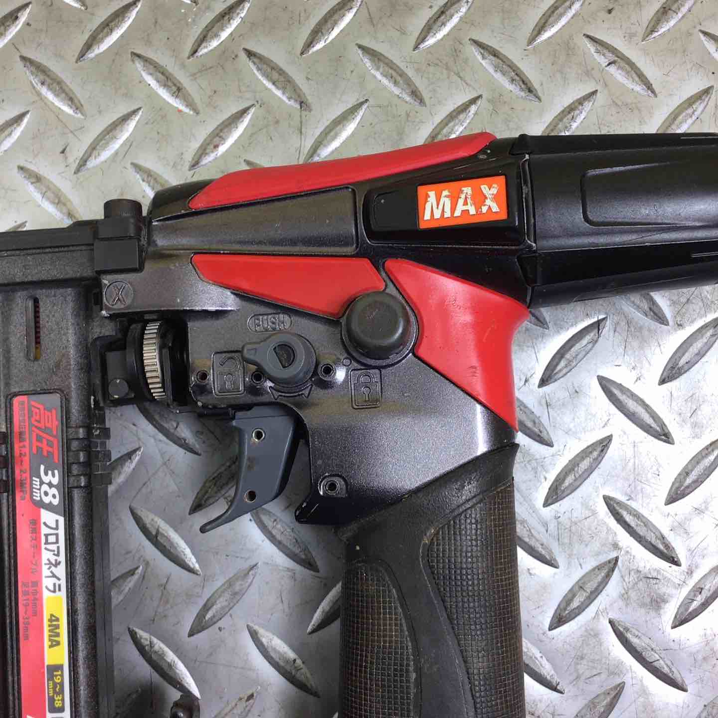 マックス(MAX) 高圧フロアタッカー HA-38F4(D)【川崎店】 – アクト