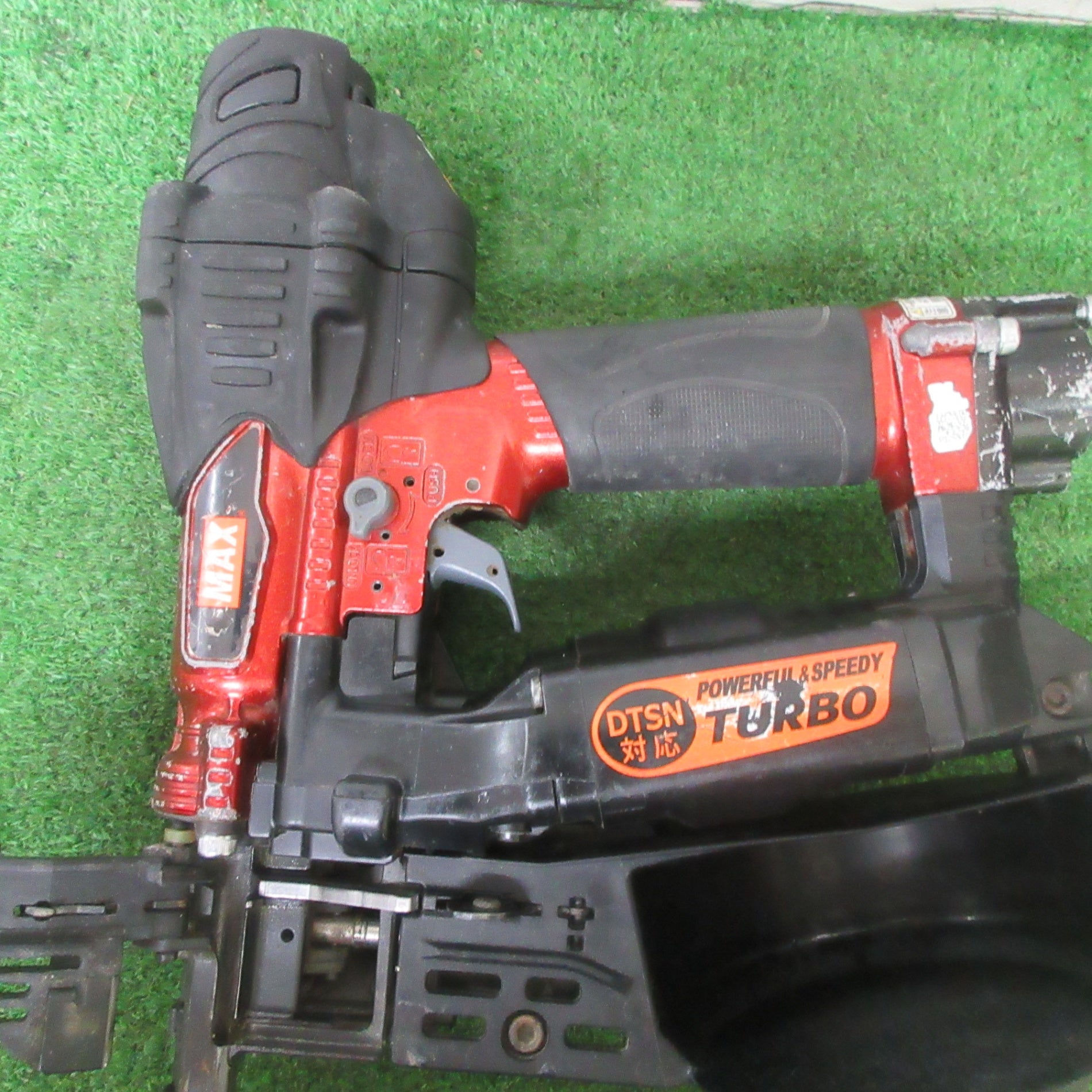 ★マックス(MAX) 高圧エアネジ打ち機 HV-R41G4-R【町田店】 ☆マックス(MAX) 高圧エアネジ打ち機 HV-R41G4-R【町田店