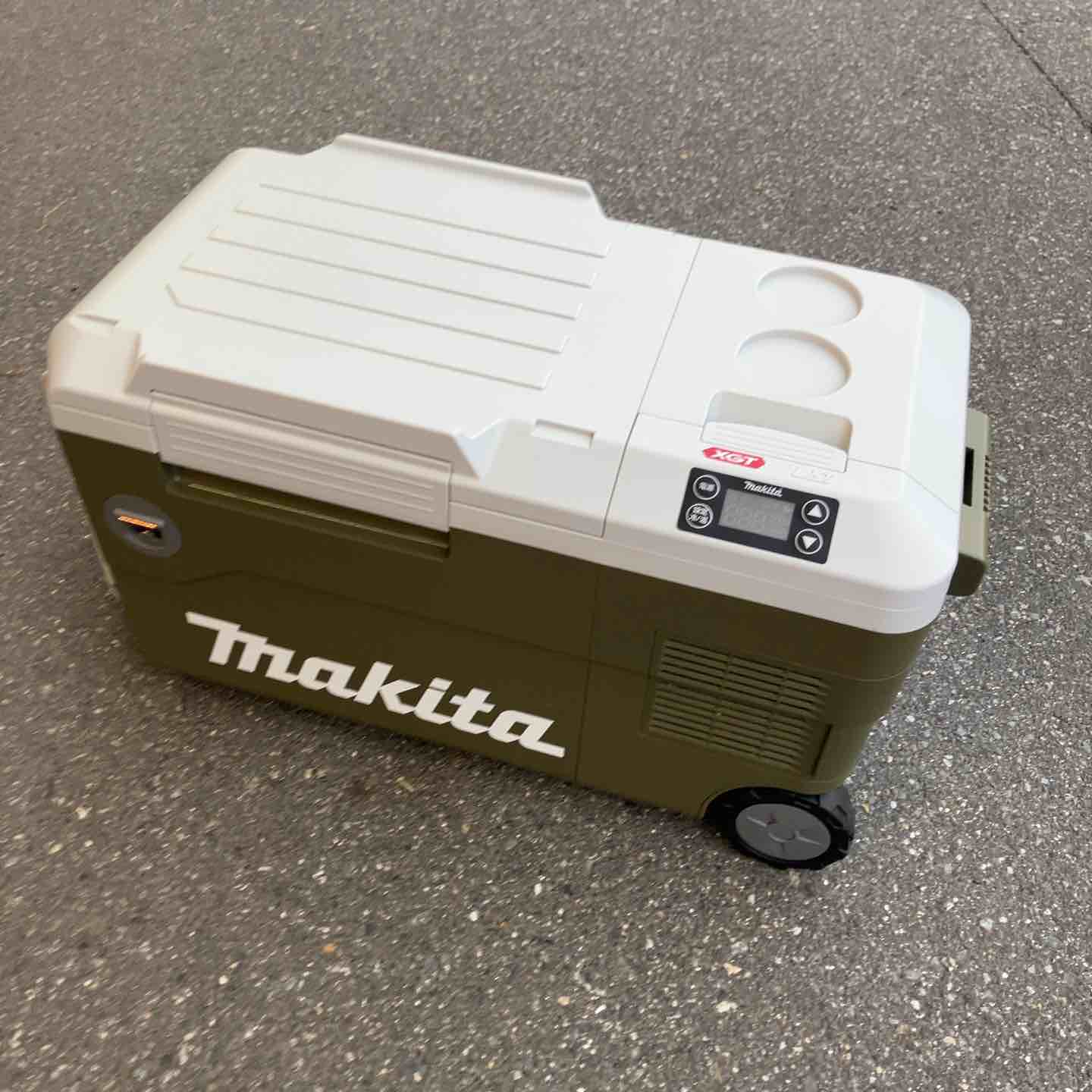 【中古美品】 マキタ/makita コードレス冷温庫・CW001GZO 【桶川店】 中古美品】 マキタ/makita コードレス冷温庫・CW001GZO 【桶川店
