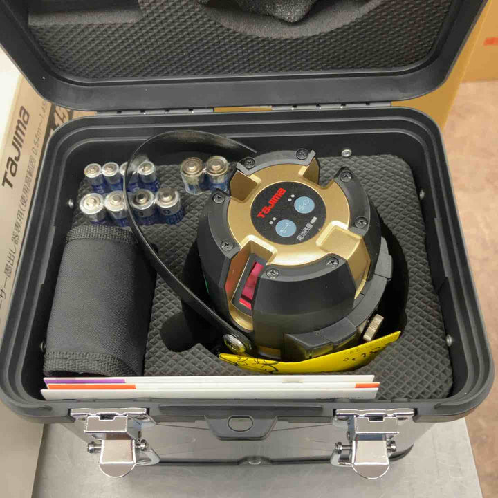 ◇タジマ(Tajima) 矩・横・両縦 グリーンレーザー墨出し器 三脚セット GT4G-NISET【所沢店】