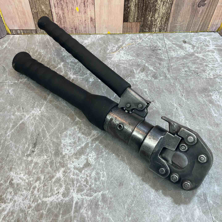 【中古品】◇泉精器(IZUMI) 油圧式ワイヤカッタ おそらくS-20A【八潮店】
