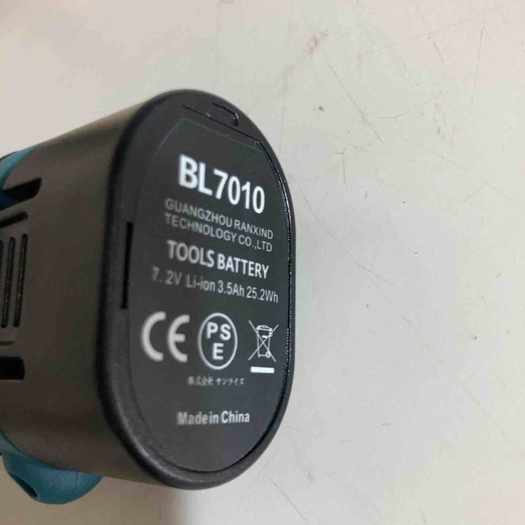 ★マキタ(makita) コードレスペンインパクトドライバー TD022DSHX【戸田店】