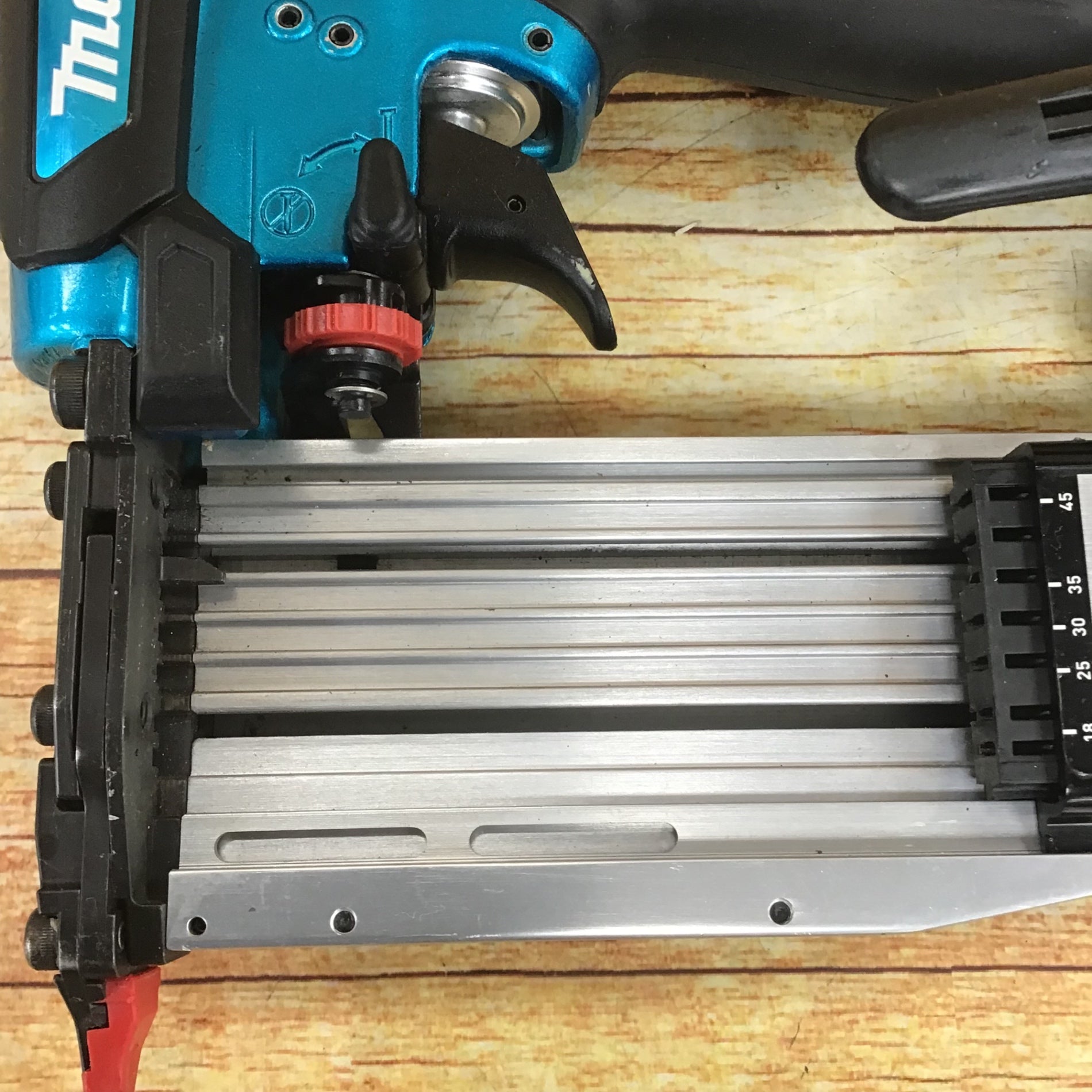 ☆マキタ(makita) 高圧ピンネイラ AF502HPM【川崎店】 – アクトツール