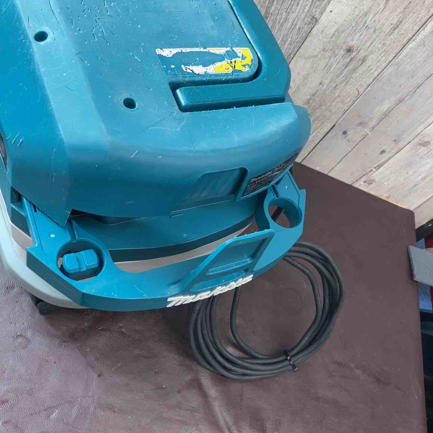 中古品】 マキタ(makita) 集じん機 乾式 VC0830 連動機能 【東大和店 