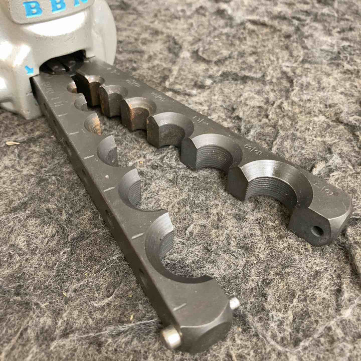 【中古品】 文化貿易工業(BBK) クイックハンドル ラチェット式 フレアツール 900-FN 【鴻巣店】