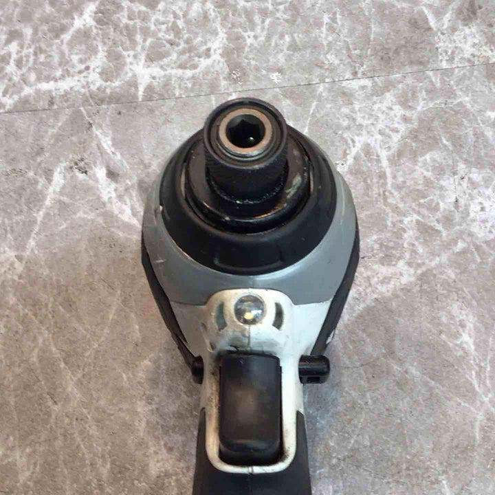 ★マキタ(makita) コードレスインパクトドライバー TD134DRFXW【八潮店】