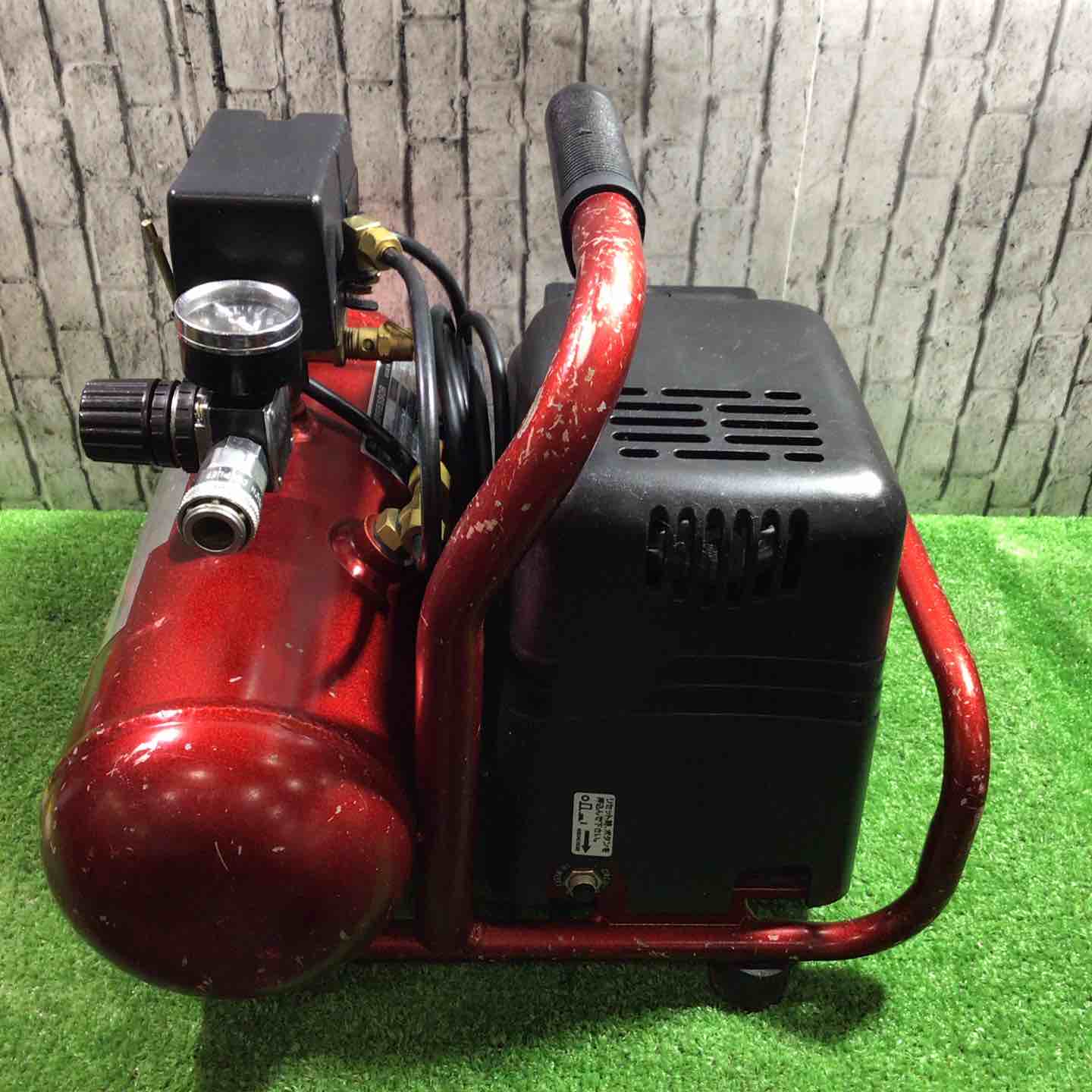 ◇藤原産業 (SK11) オイルレス エアーコンプレッサー SR-045 タンク
