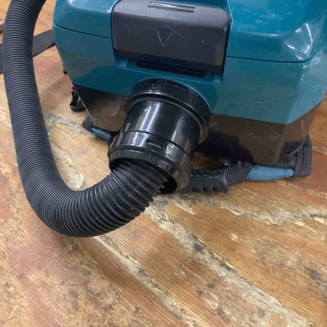 ☆マキタ(makita) コードレス背負い集じん機 VC260DZ【柏店】