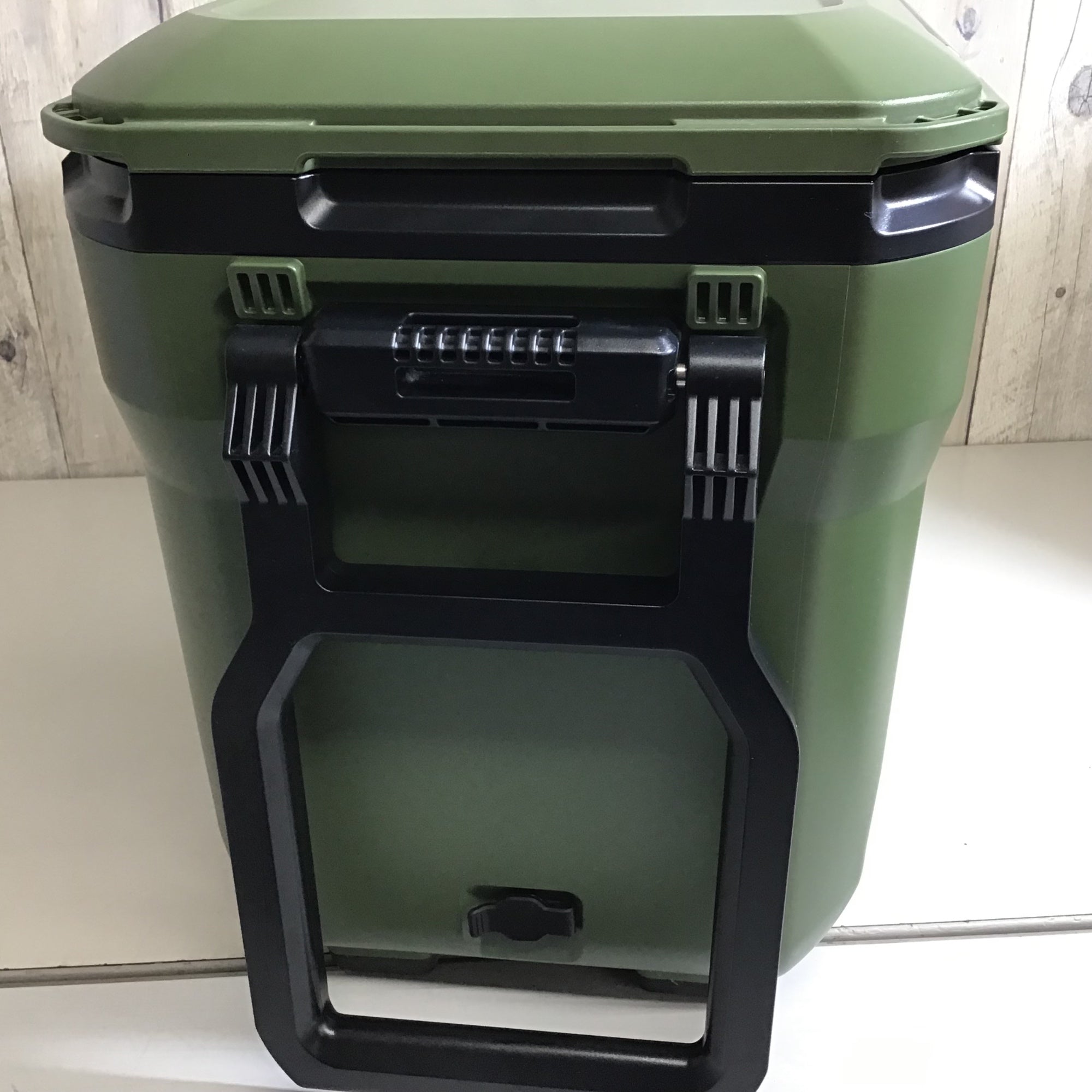 中古品】☆送料無料☆ ハイコーキ HIKOKI コードレス冷温庫 UL18DC(NMG