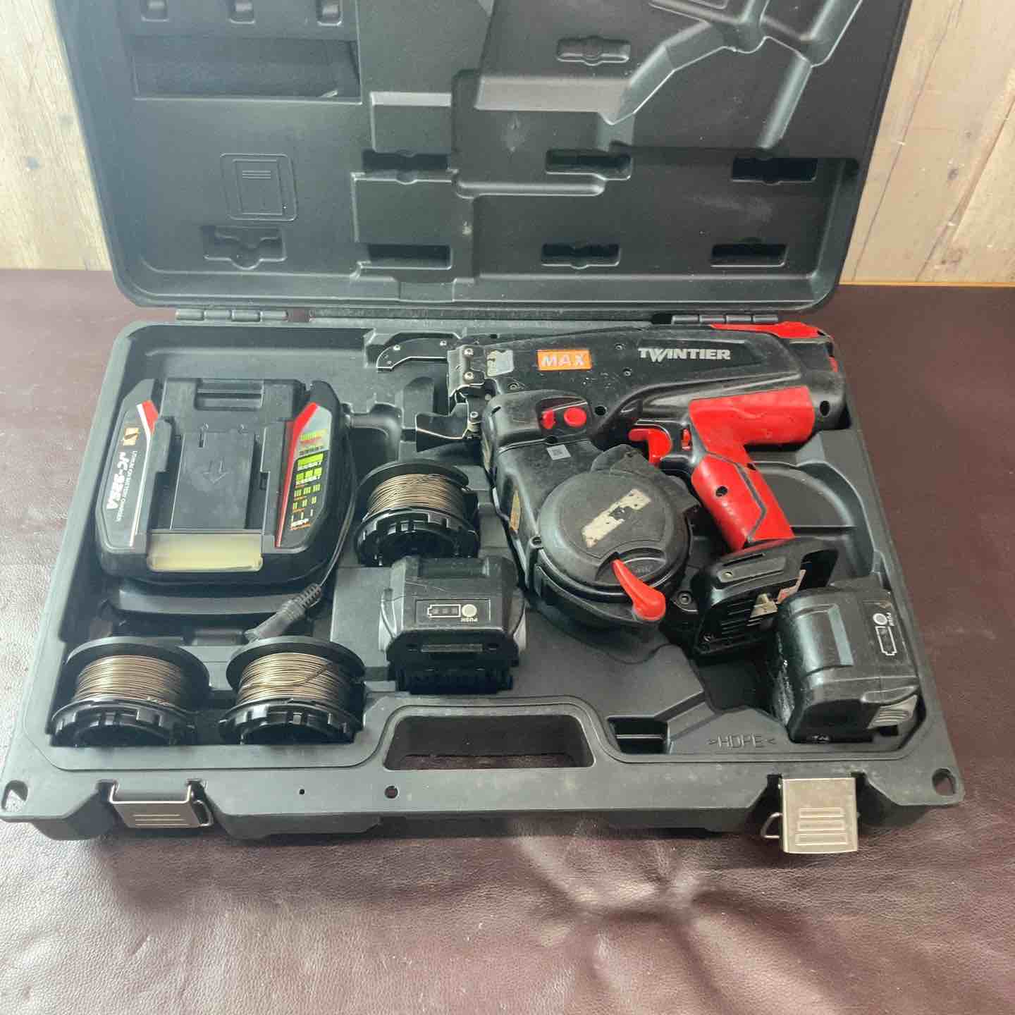 中古品】 マックス(MAX) 鉄筋結束機 リバータイア RB-440T-B2CA/1440A