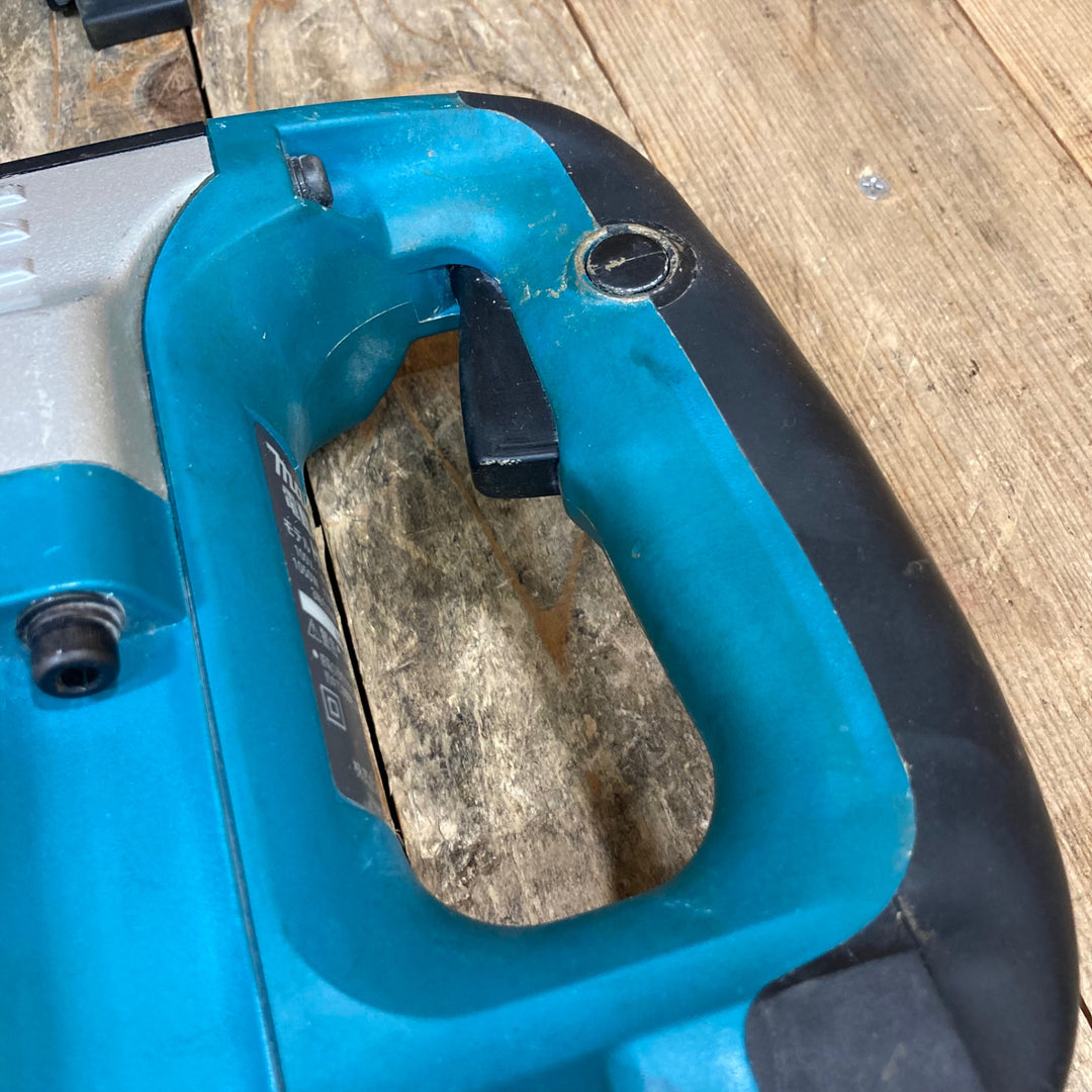 ★マキタ(makita) 電動ハンマ HM0830【所沢店】