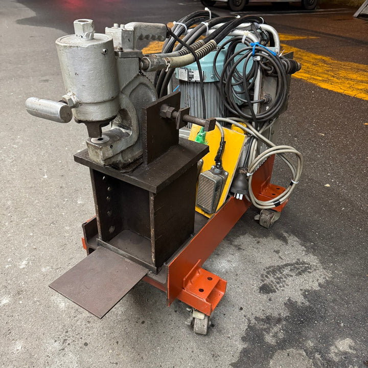 【中古・店頭受取り限定】 IKD 池田製作所 油圧パンチャー 油圧ヘッド 型式不明 油圧 三協 WP-H2SW 油滲み有り 【桶川店】