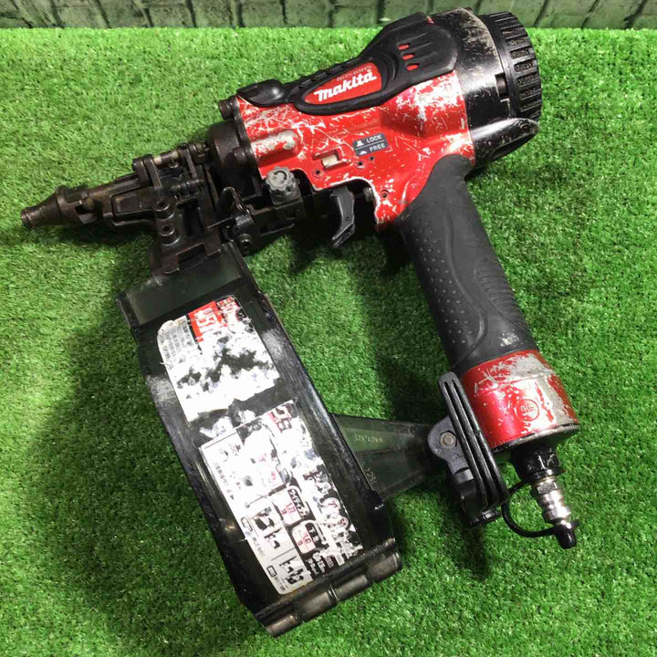 ★マキタ(makita) 高圧エア釘打ち機 AN510HS【川口店】