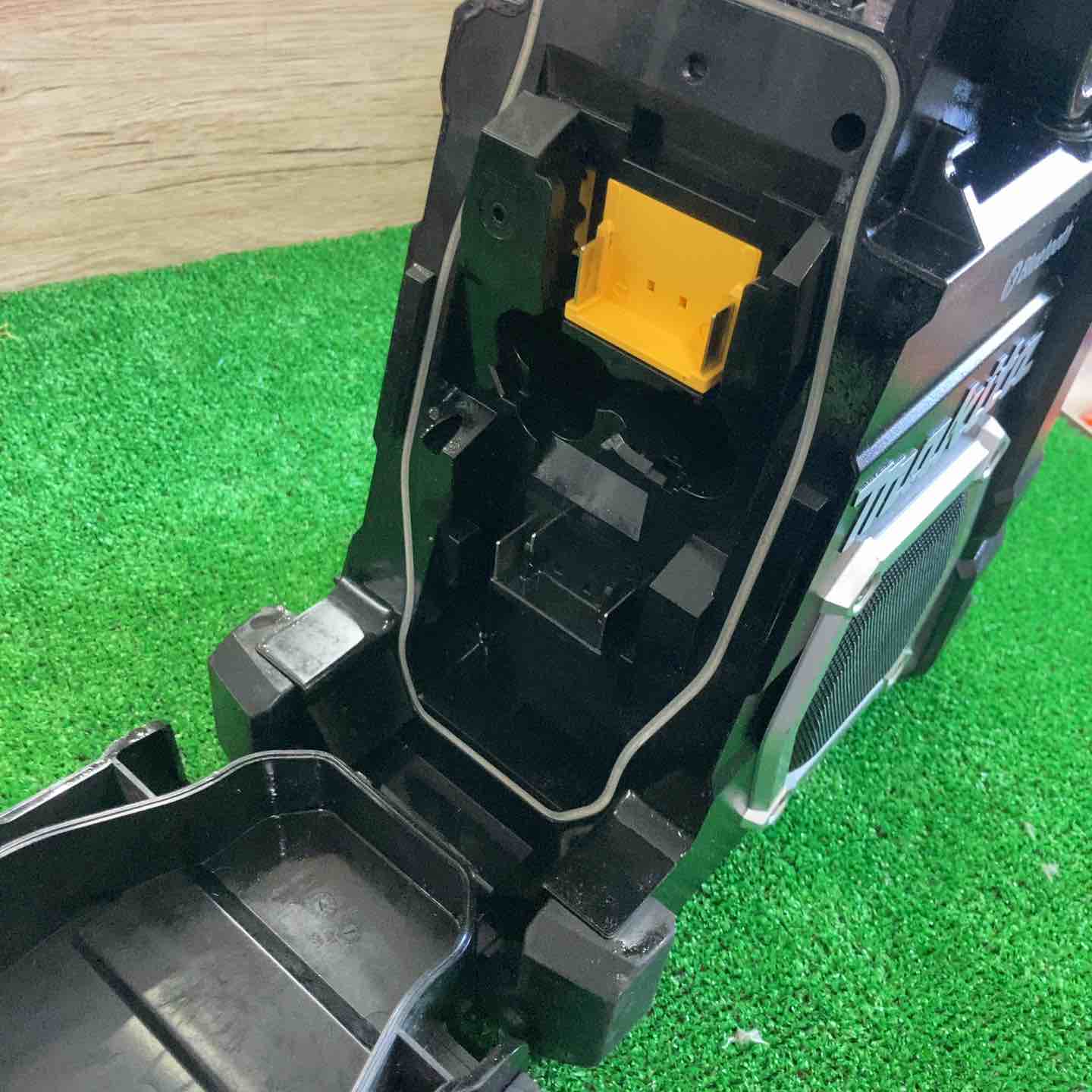 ☆マキタ(makita) コードレスラジオ MR106B【町田店】 – アクトツール