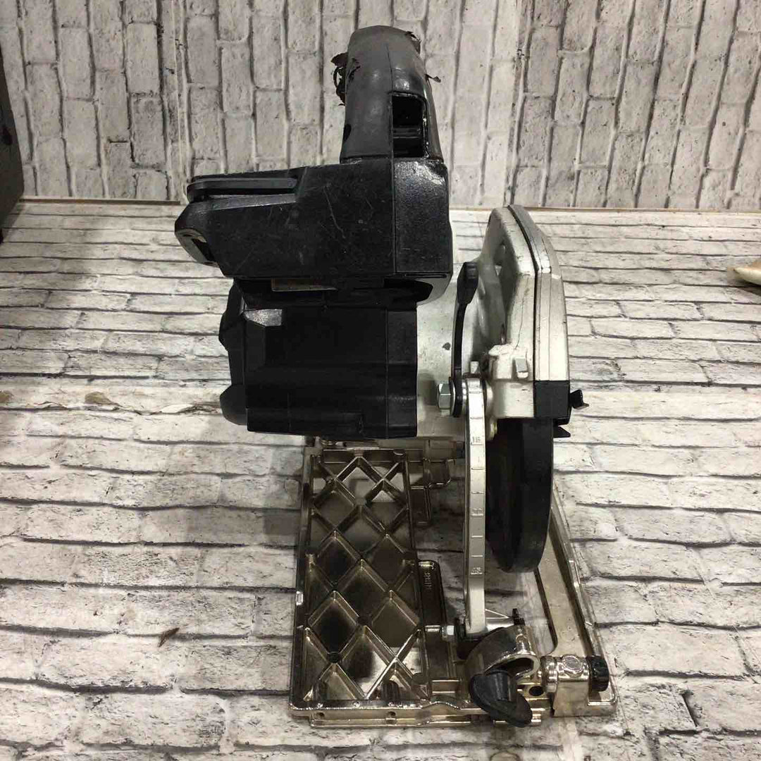 ★マキタ(makita) コードレスマルノコ HS474DZB【川口店】