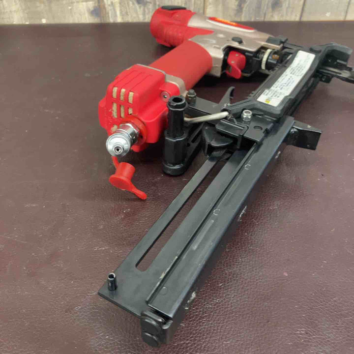 【中古品】 マックス(MAX) 高圧フロアタッカ HA-38F2(D)/4MAフロア 【東大和店】