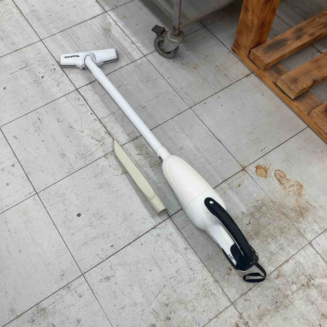 ◇マキタ(makita) コードレスクリーナー CL180FDZW【鴻巣店】