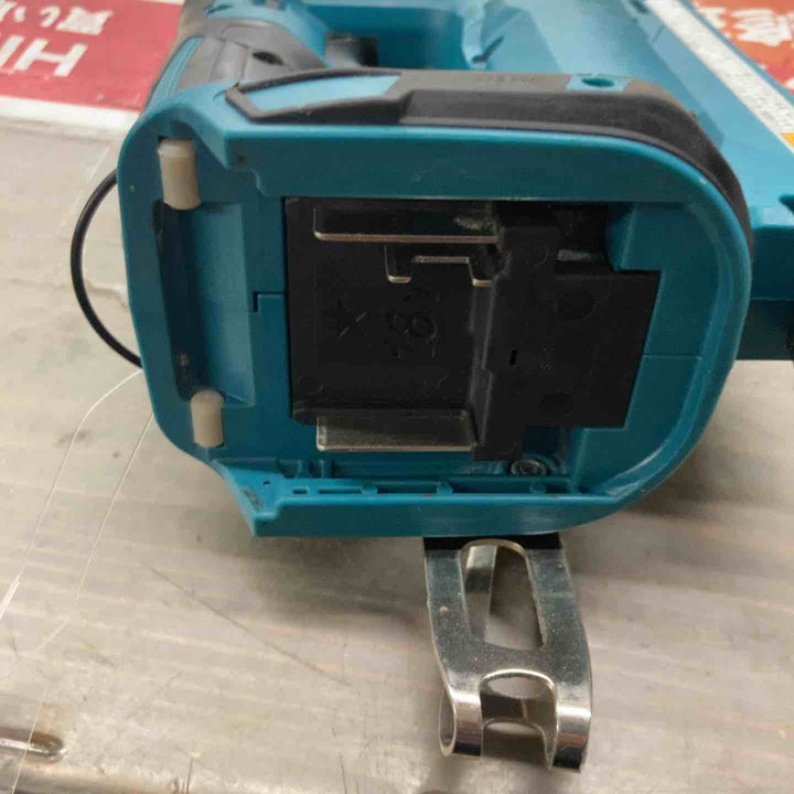 ◇マキタ 充電式タッカー ST312DZ　本体のみ、18V対応【戸田店】