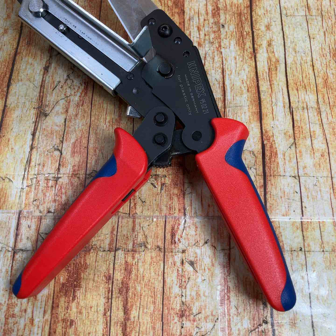クニペックス KNIPEX 9502-21 ケーブルダクトカッター