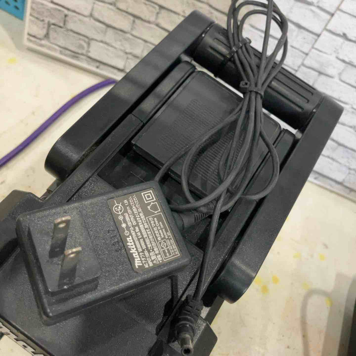 ★マキタ(makita) コードレスラジオ MR108B【川口店】