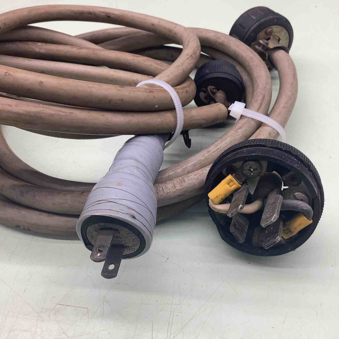 東京テクニエ 変圧器 NPW-30／【越谷店】