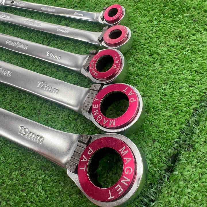【中古美品】 グレートツール/GREATTOOL マグネット付ラチェットレンチ5本セット・8、10、13、17、19mm 【桶川店】