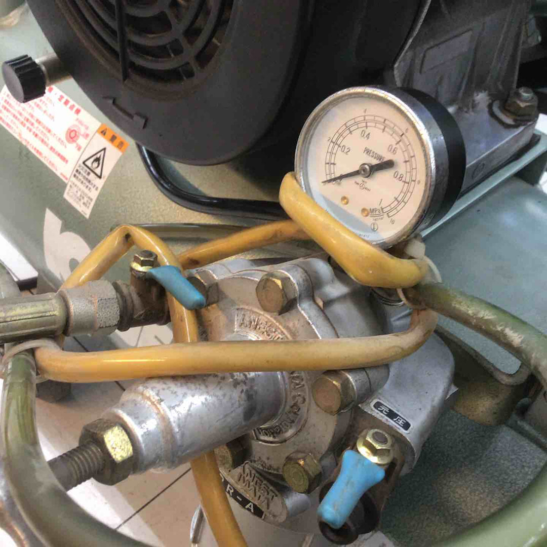 【中古品 / 店頭受取り限定】 アネスト岩田/IWATA レシプロコンプレッサー OCS-265P-1D 三相200V 2馬力 【鴻巣店】