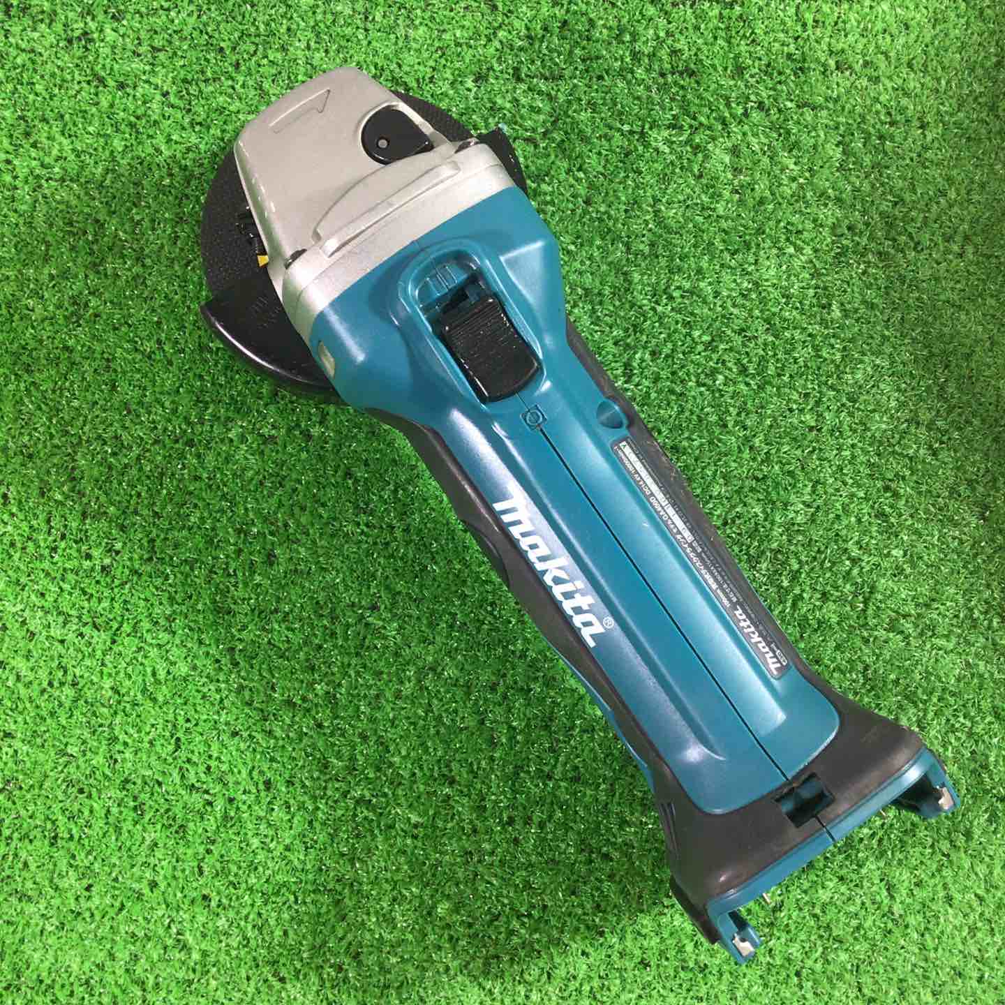 ☆マキタ(makita) 100mmコードレスディスクグラインダー GA400DRF