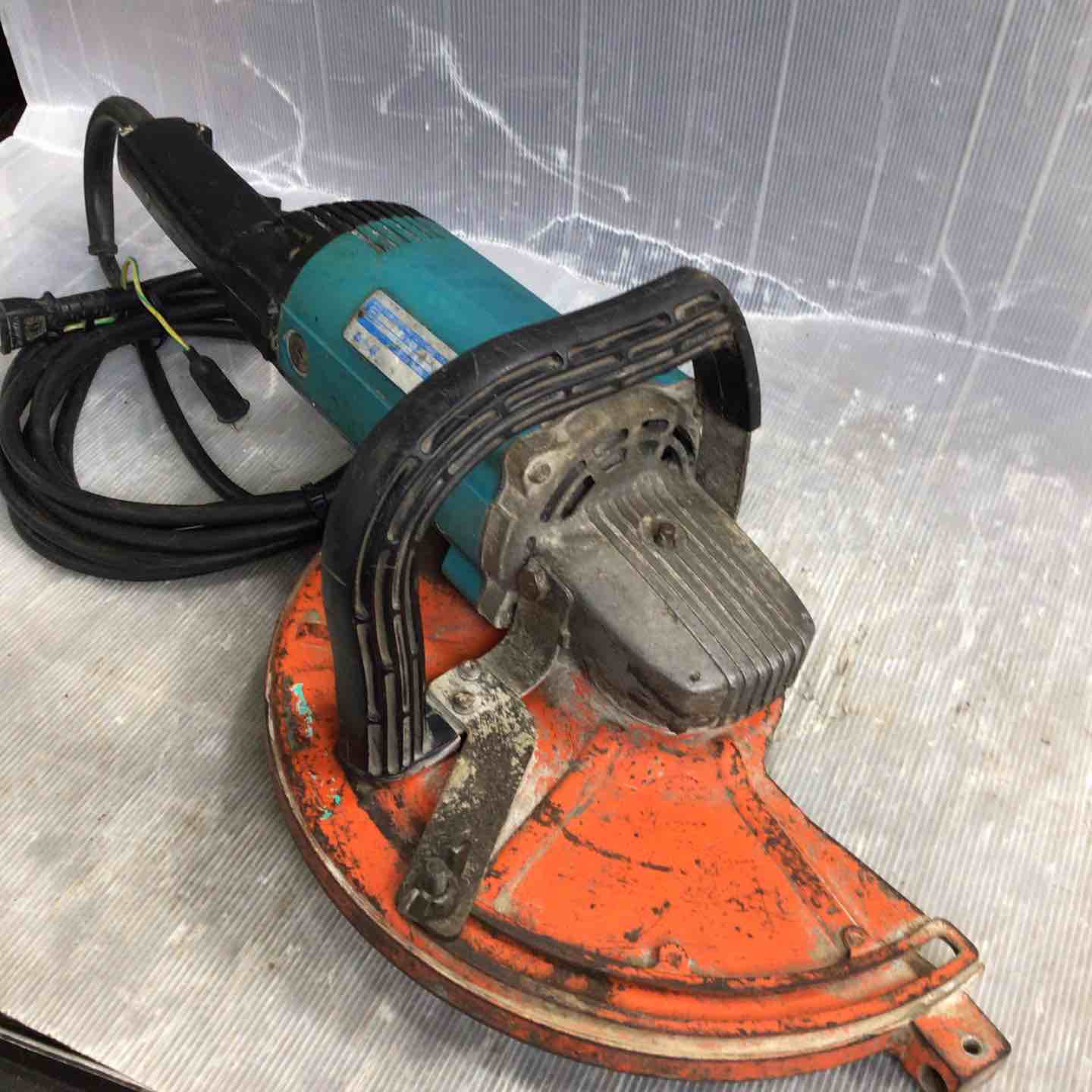 makita マキタ 10型 カッター 4110C コンクリートカッター 電動カッター コンクリート(D3629wY) ◇マキタ(makita) コンクリートカッター 4110C【草加店】 – アクト